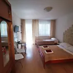Maja 3* Jastrzębia Góra