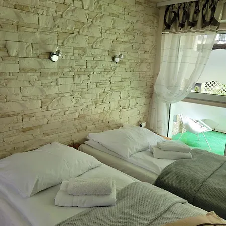 Maja Bed & Breakfast 3*